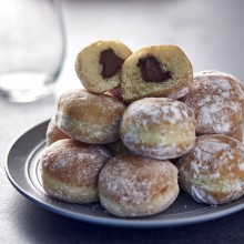 - Mini beignets pomme, chocolat et nature