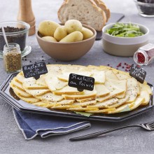 - plateau de fromage à Raclette tradition 6 personnes