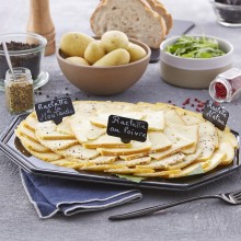 - plateau de fromage à Raclette tradition 10 personnes