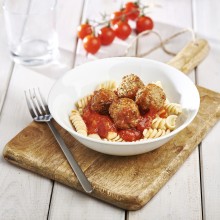 - Boulettes au boeuf à la sauce tomate et fusilli